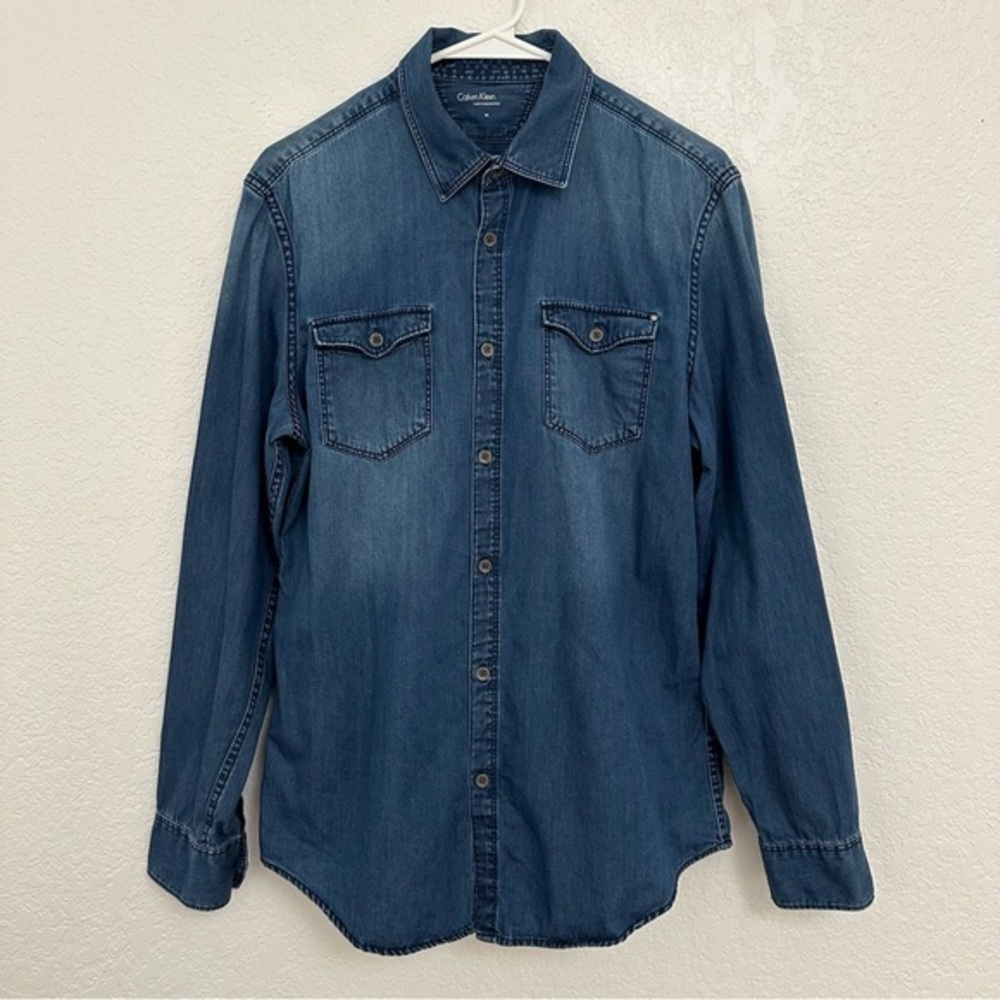 Calvin Klein Men’s Blue Denim‎ Longsleeves Button-Up Shirt
